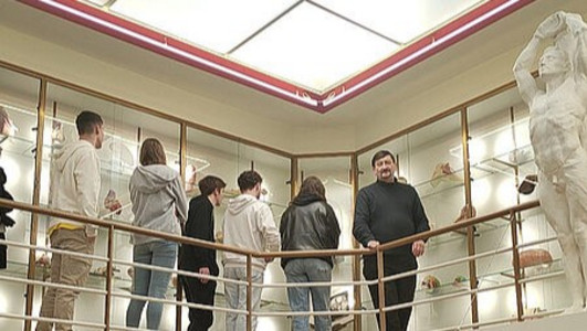 les lycéens au conservatoire d'anatomie